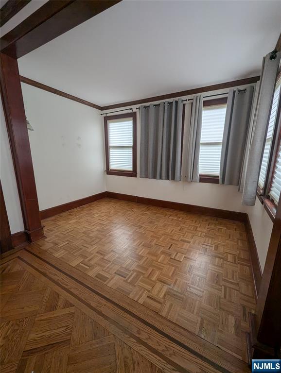 3 Hillside Avenue