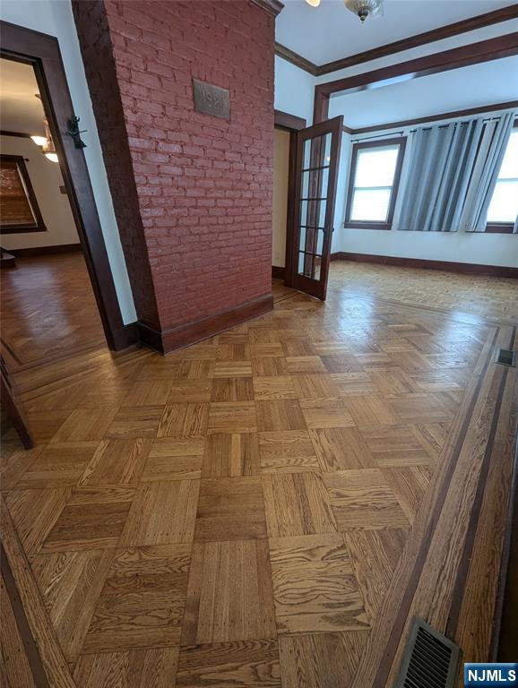 3 Hillside Avenue