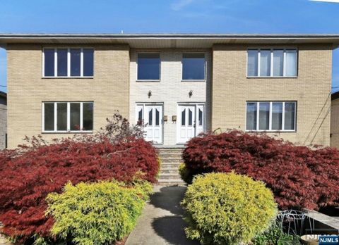 Photo of 535 Orchard Ave, Palisades Park, NJ 07650 (MLS # 26011969)