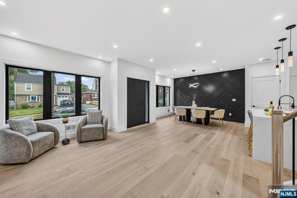 887 Linden Avenue