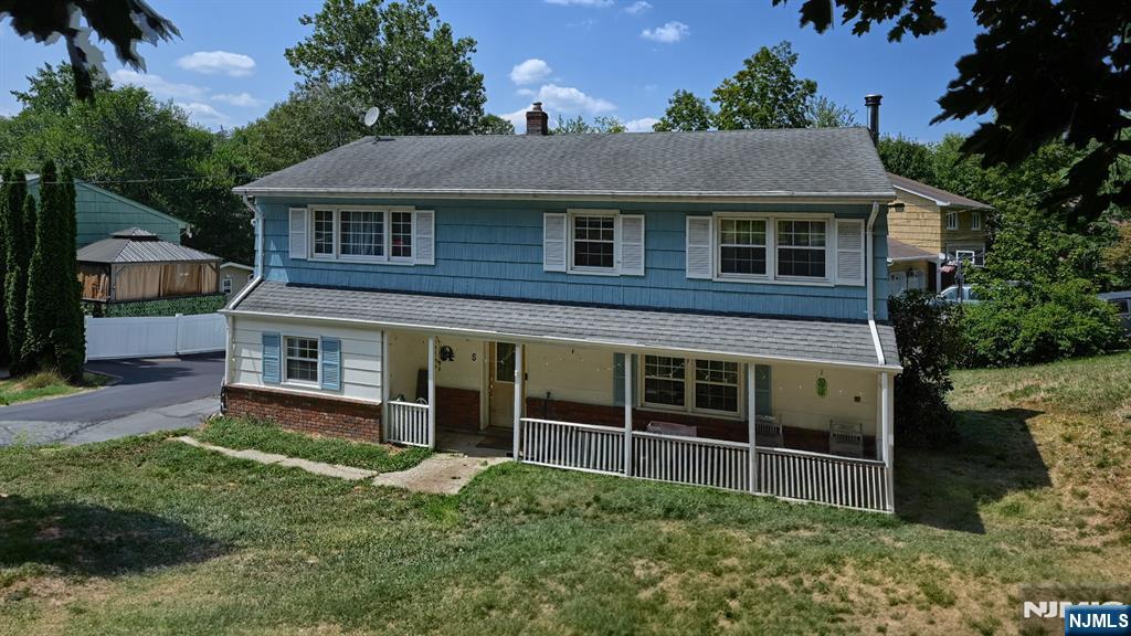 5 Wolfe Drive