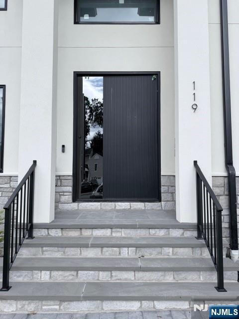 119 Arnot Place