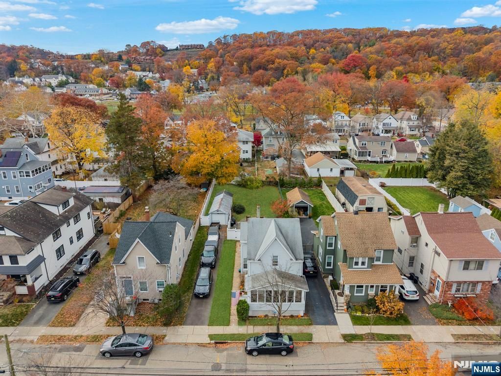 Photo of 96 2nd Avenue, Hawthorne, NJ 07506 (MLS # 25040008)