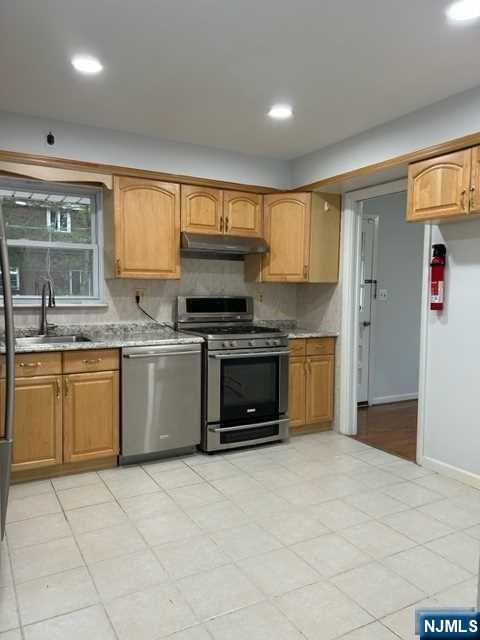784 Bergen Boulevard 1st Fl