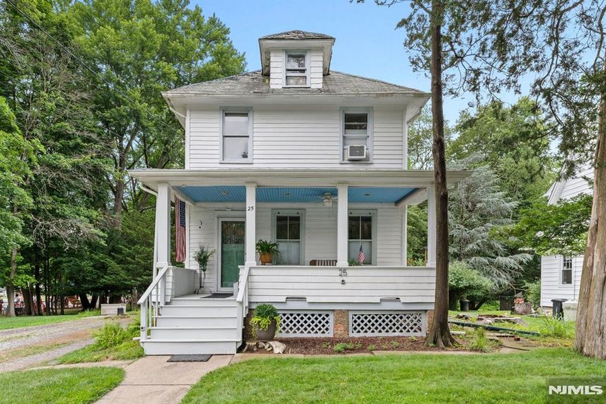 Nestled in the heart of the picturesque town of Westwood, this charming 3-bedroom, 1.5-bathroom side hall Colonial offers a wonderful opportunity to create your dream home. Located just a short walk from the bustling center of town, you'll enjoy the convenience of being steps away from local shops, restaurants, and all the amenities this vibrant community has to offer. This home offers a fantastic opportunity for those looking to put their personal touch on a classic Colonial. The oversized lot provides an abundance of outdoor space with tons of potential to expand.