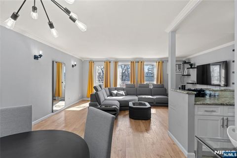 MLS: 25006466