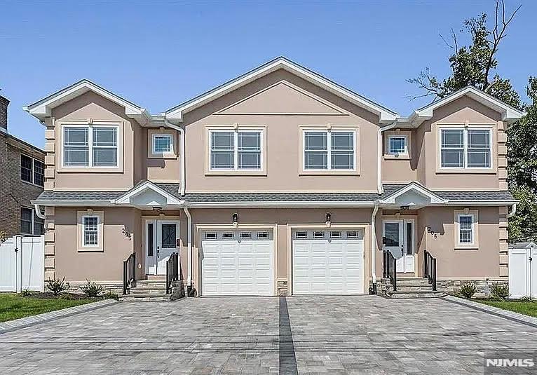 Rental Property at 205 Phillip A, Elmwood Park, New Jersey - Bedrooms: 3 
Bathrooms: 3 
Rooms: 8  - $4,900 MO.