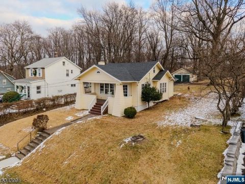 20 Terrace St, West Orange, NJ 07052 - MLS#: 25008095