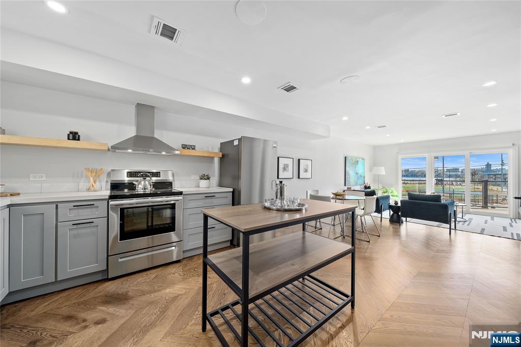 Homes for Sale in Northern NJ | ThisIsRiverEdge.com 1110 River Road 102