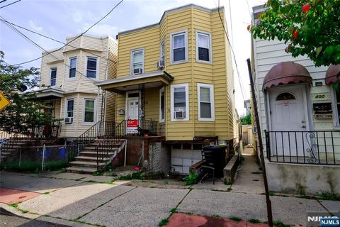 Photo of 398 Cliff Street, Fairview, NJ 07022 (MLS # 25030168)