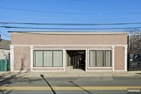 Photo of 79 Ridgefield Avenue, Ridgefield Park, NJ 07660 (MLS # 26010200)