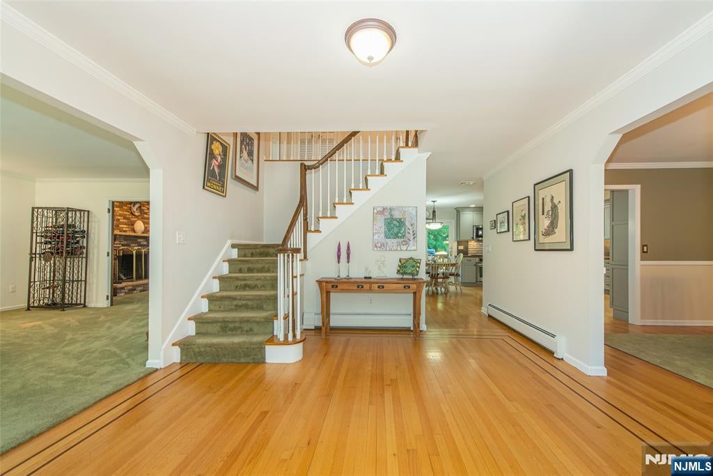 10 Weiss Drive