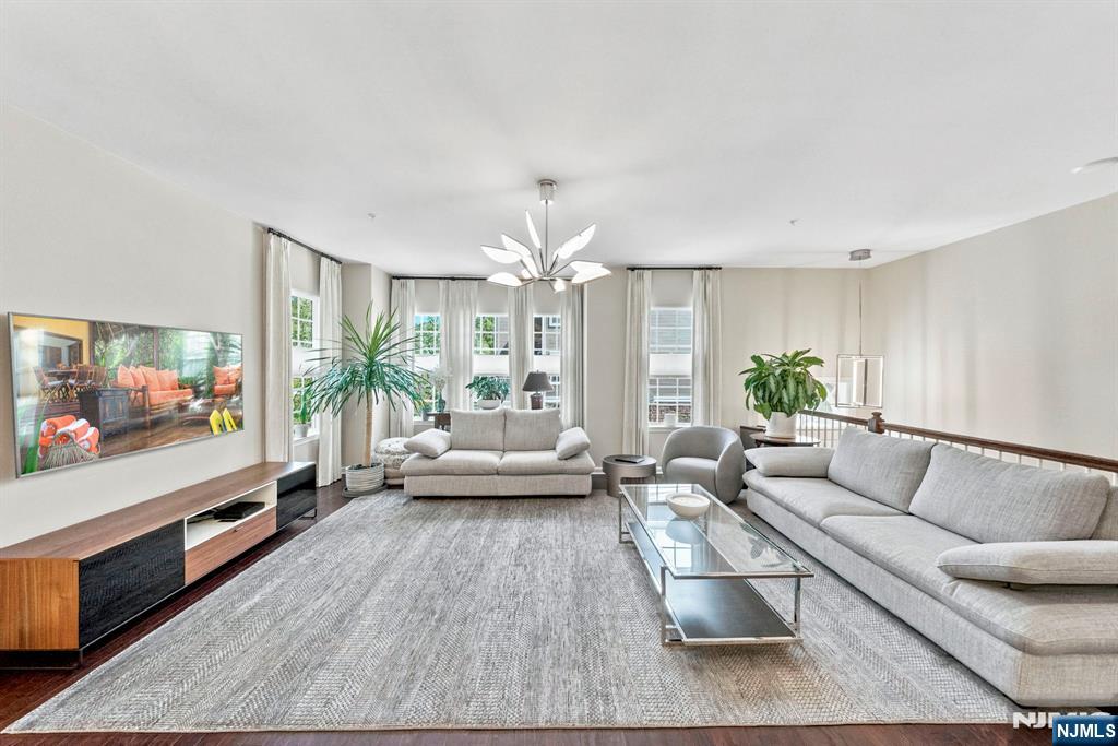 306 Orchard Terrace