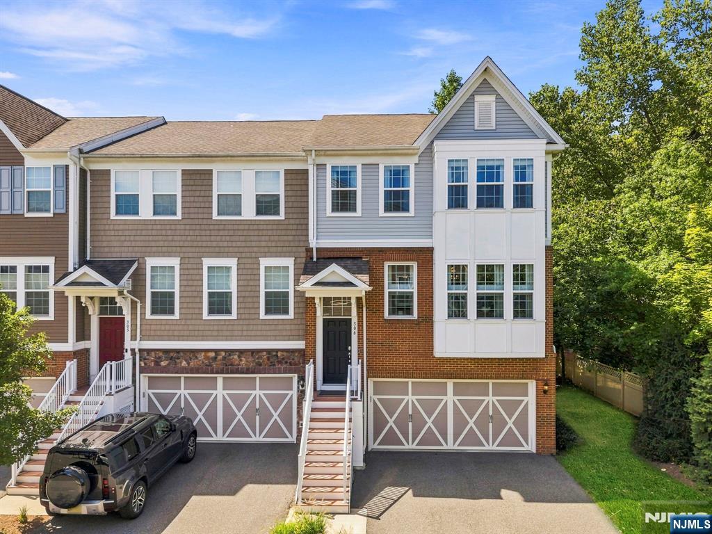 306 Orchard Terrace