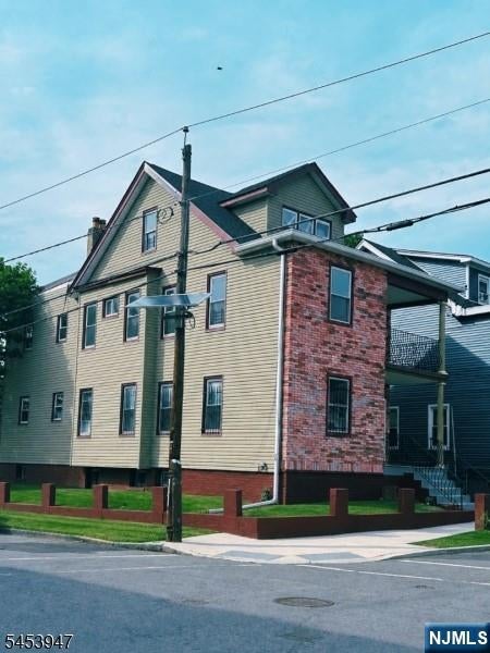 163 Dewey Street