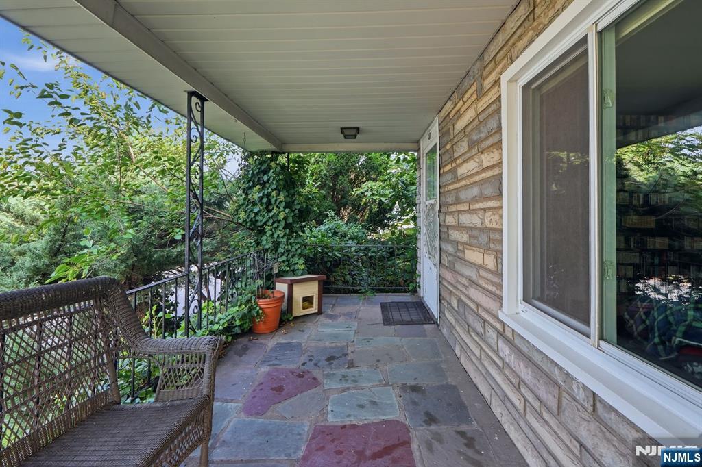 85 Elizabeth Avenue