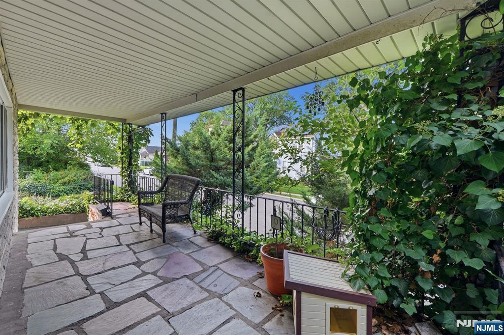 85 Elizabeth Avenue
