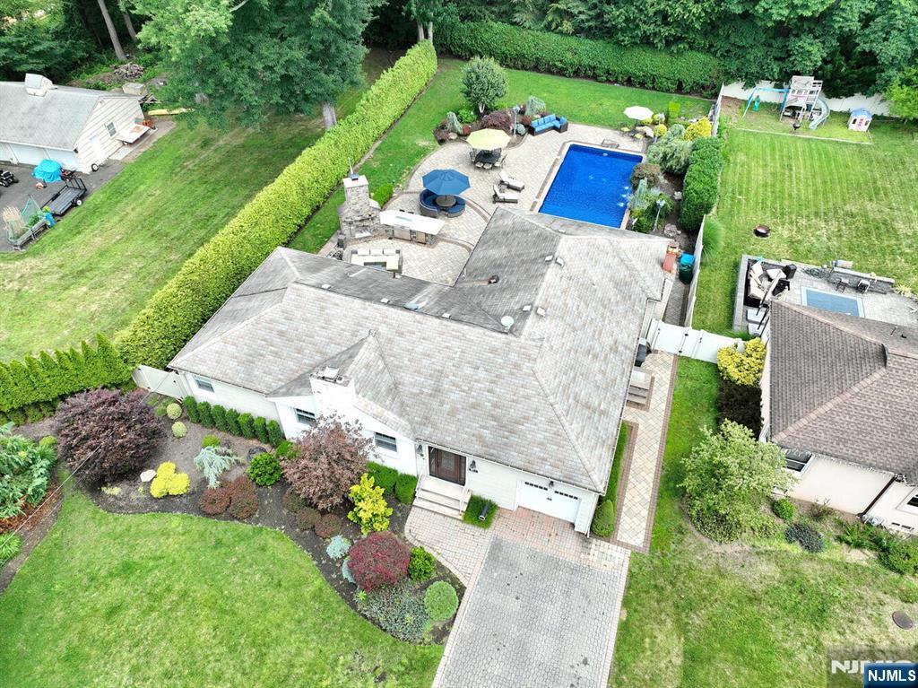 324 Calvin Court