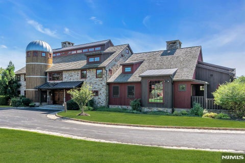 Photo of 106 Mountain Top Road, Lebanon Twp, NJ 08826 (MLS # 26033529)