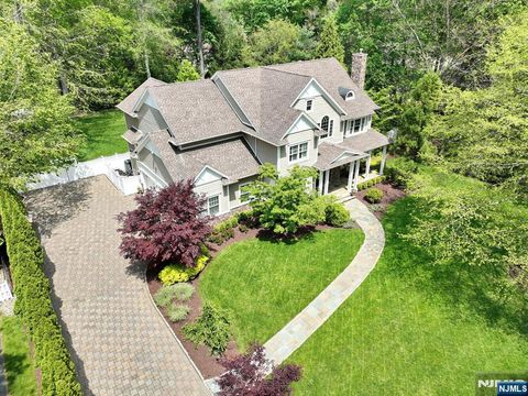7 Newton Place Allendale NJ 07401