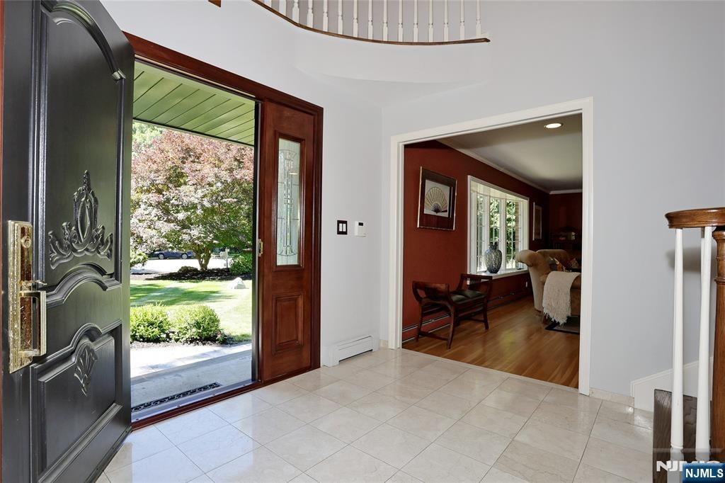 Photo of 252 Bayberry Lane, Franklin Lakes, NJ 07417 (MLS # 26023708)