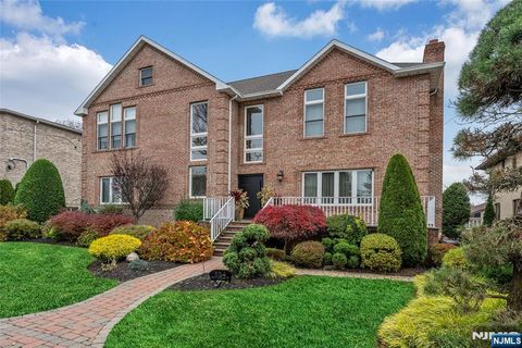 534 Brandon Place Cliffside Park NJ 07010