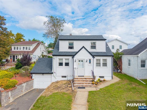 Photo of 229 River Drive, Elmwood Park, NJ 07407 (MLS # 26041308)