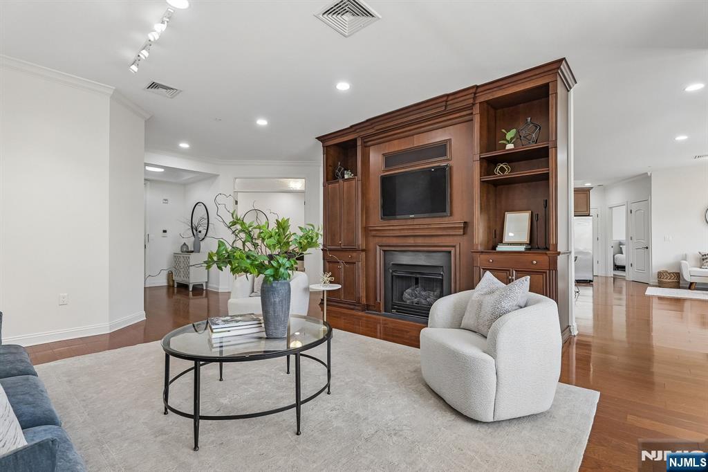 211 Metzger Drive