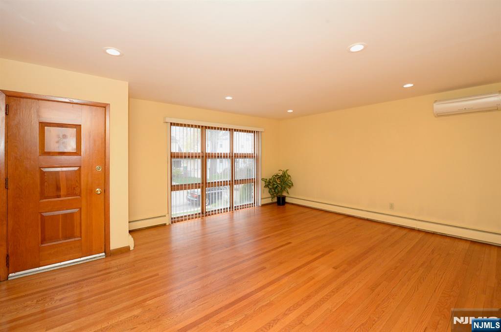 42 Summit Avenue