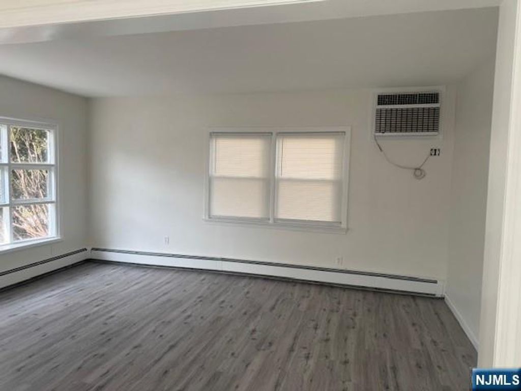 Photo of 250 12th Place, Prospect Park, NJ 07508 (MLS # 25041068)