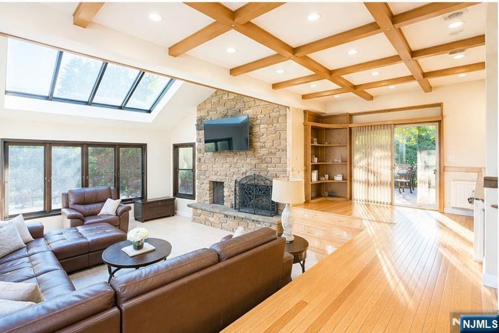 Photo of 135 Ridge Road, Nutley, NJ 07110 (MLS # 26016613)