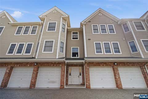 Photo of 270 Grand Avenue #4C, Palisades Park, NJ 07650 (MLS # 26024408)