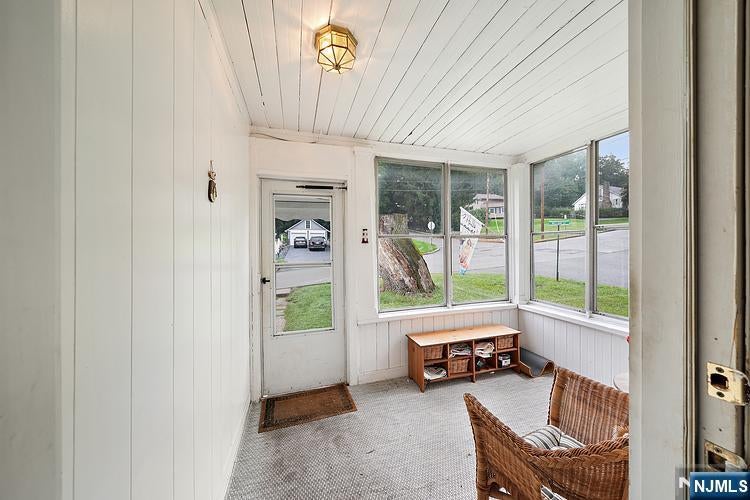 62 Vreeland Avenue