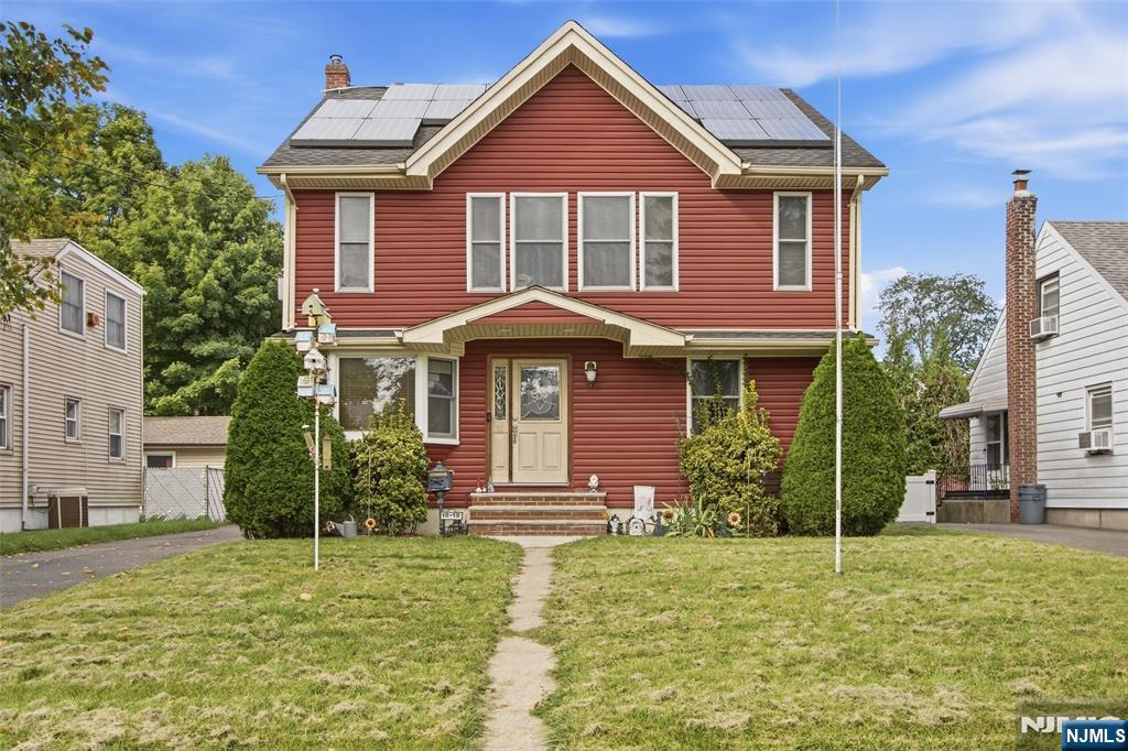 10-18 2nd Street