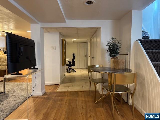 549 Oregon Avenue Lower Level