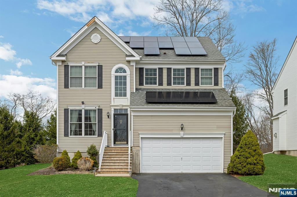 Property for Sale at 60 Helms Mill Road, Hackettstown, New Jersey - Bedrooms: 4 
Bathrooms: 3 
Rooms: 10  - $699,999