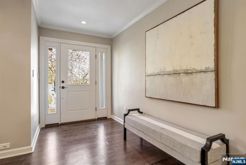 Photo of 28 Princeton Place, Glen Rock, NJ 07452 (MLS # 26011266)