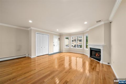 Photo of 269 7th St, Palisades Park, NJ 07650 (MLS # 25037928)