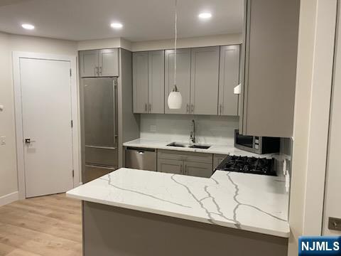 Rental Property at 80 Charles St 1, Englewood, New Jersey - Bedrooms: 2 
Bathrooms: 1 
Rooms: 5  - $2,800 MO.