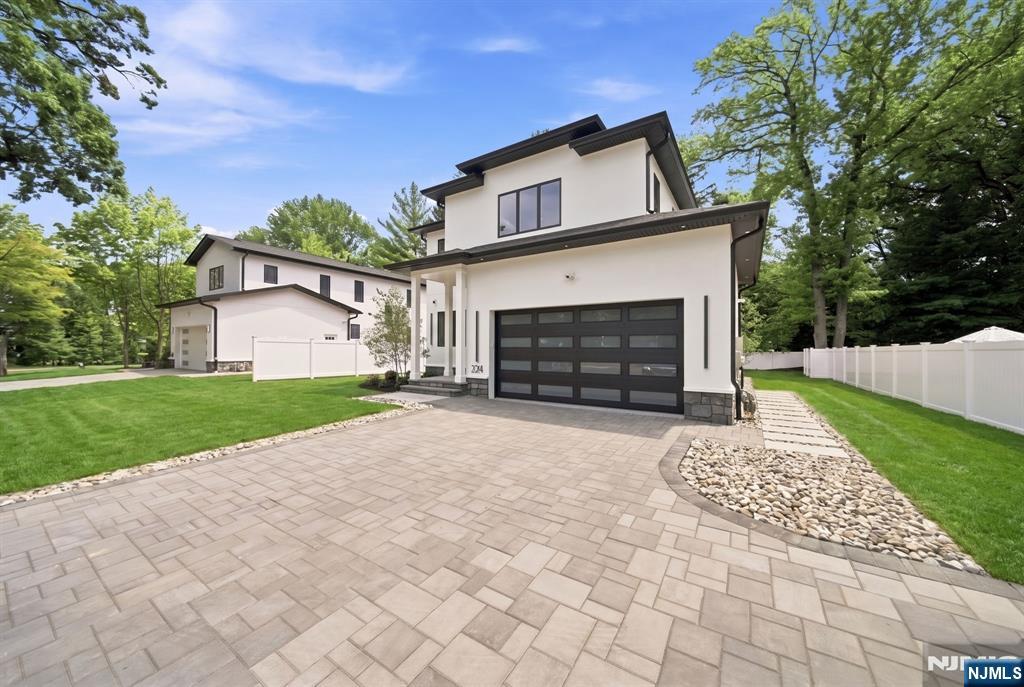 224 Riveredge Road