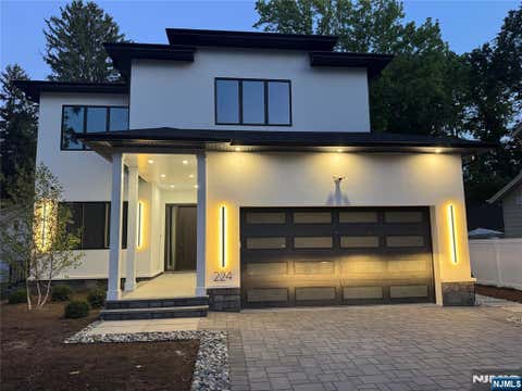 Photo of 224 Riveredge Road, Tenafly, NJ 07670 (MLS # 26025959)