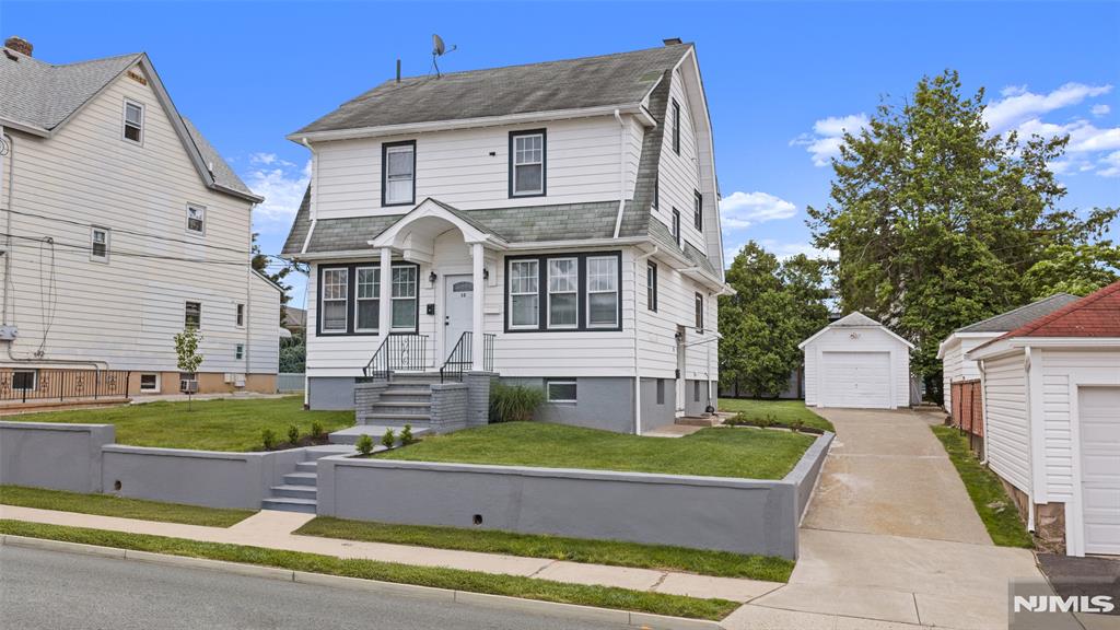 12 Hartmann Avenue