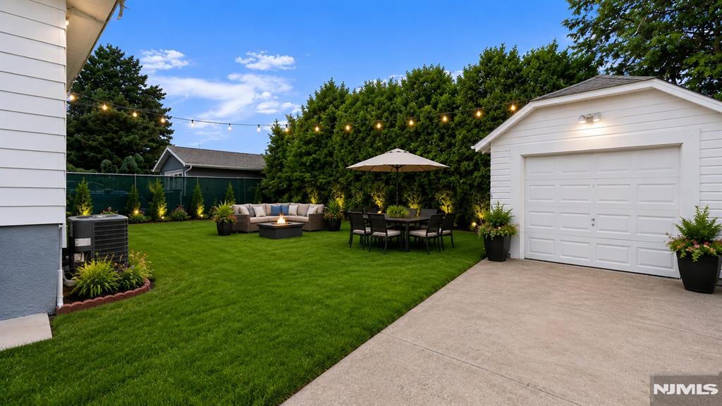 12 Hartmann Avenue