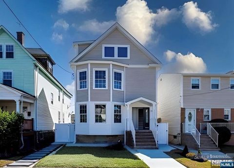 Photo of 378 Forest St #2, Kearny, NJ 07032 (MLS # 26013398)