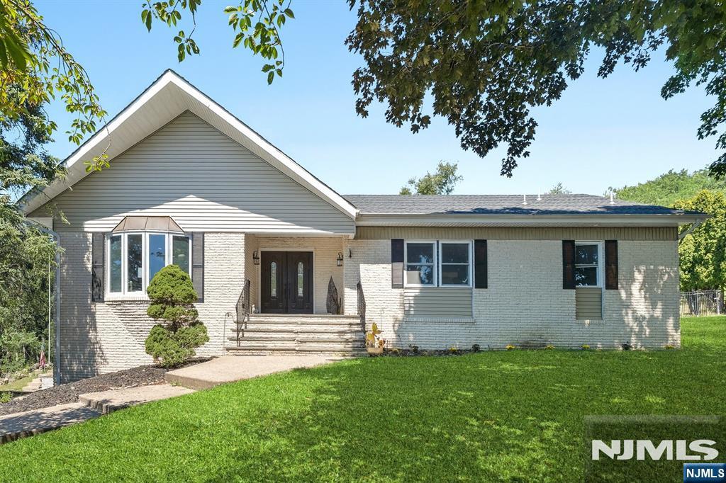 2 Rossi Drive