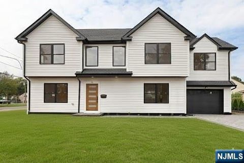 70 Greenwich Street Bergenfield NJ 07621