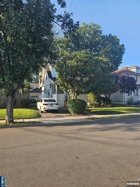 Photo of 99 Bradley Avenue, Bergenfield, NJ 07621 (MLS # 26030859)