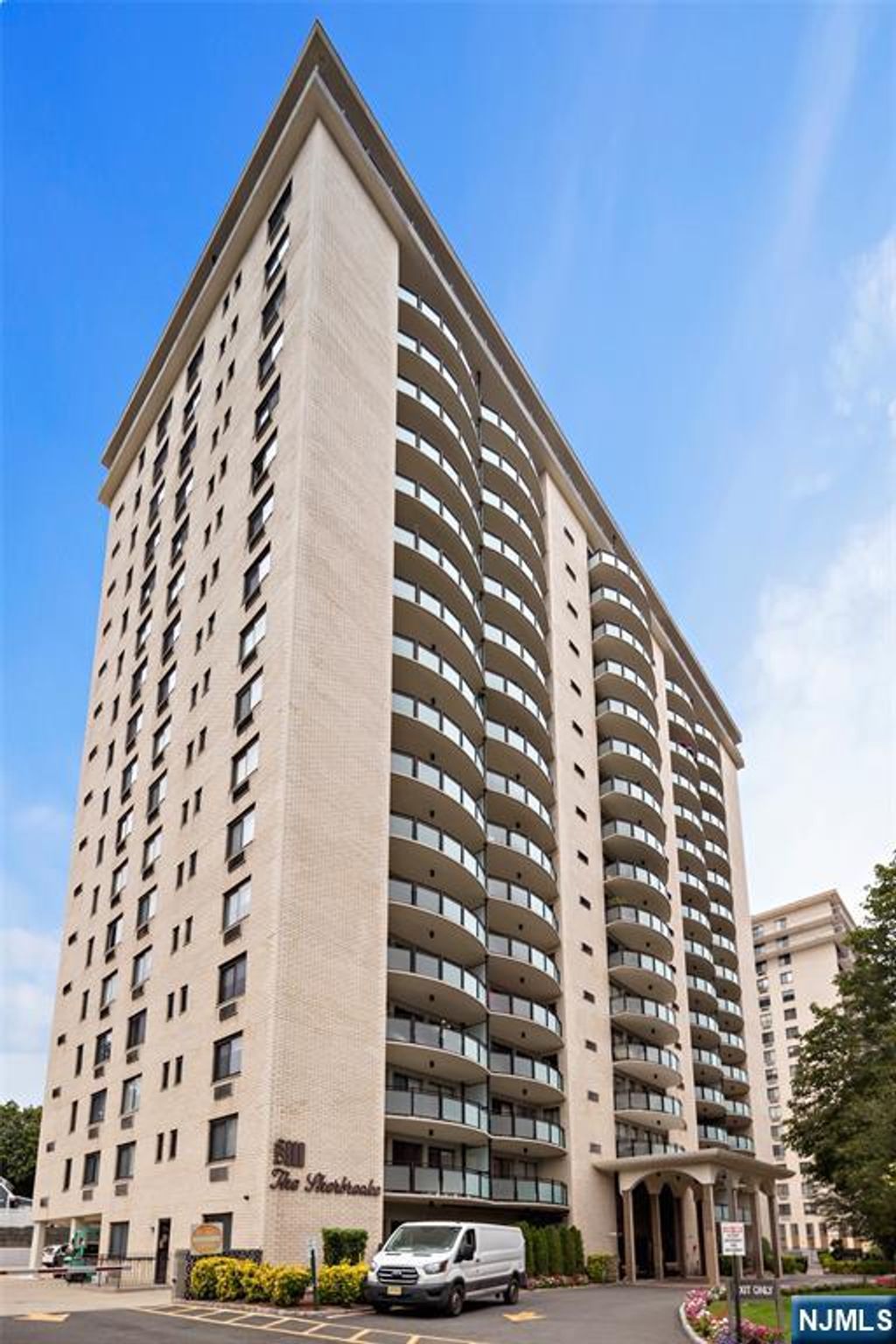 Photo of 125 Prospect Avenue #8D, Hackensack, NJ 07601 (MLS # 26002150)