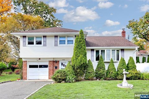 502 Prospect Avenue Dumont NJ 07628