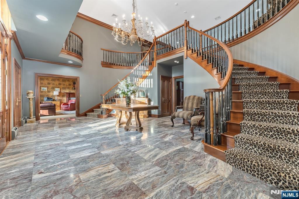 25 Wilshire Drive